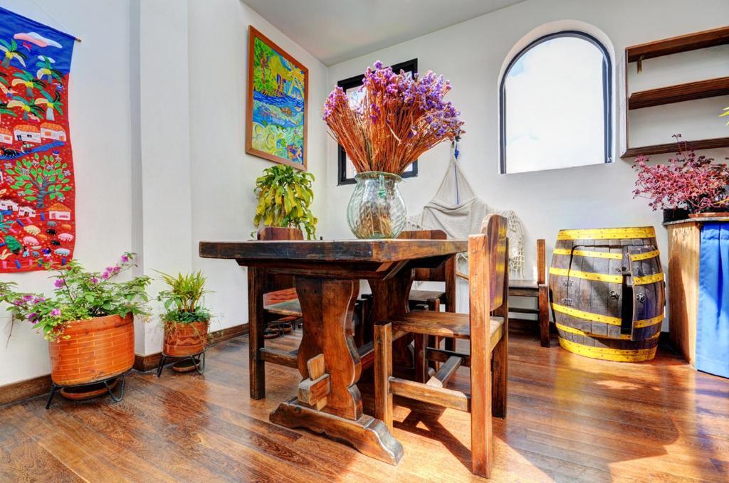 Bed&Breakfast Chorro De Quevedo Bogota Kamer foto